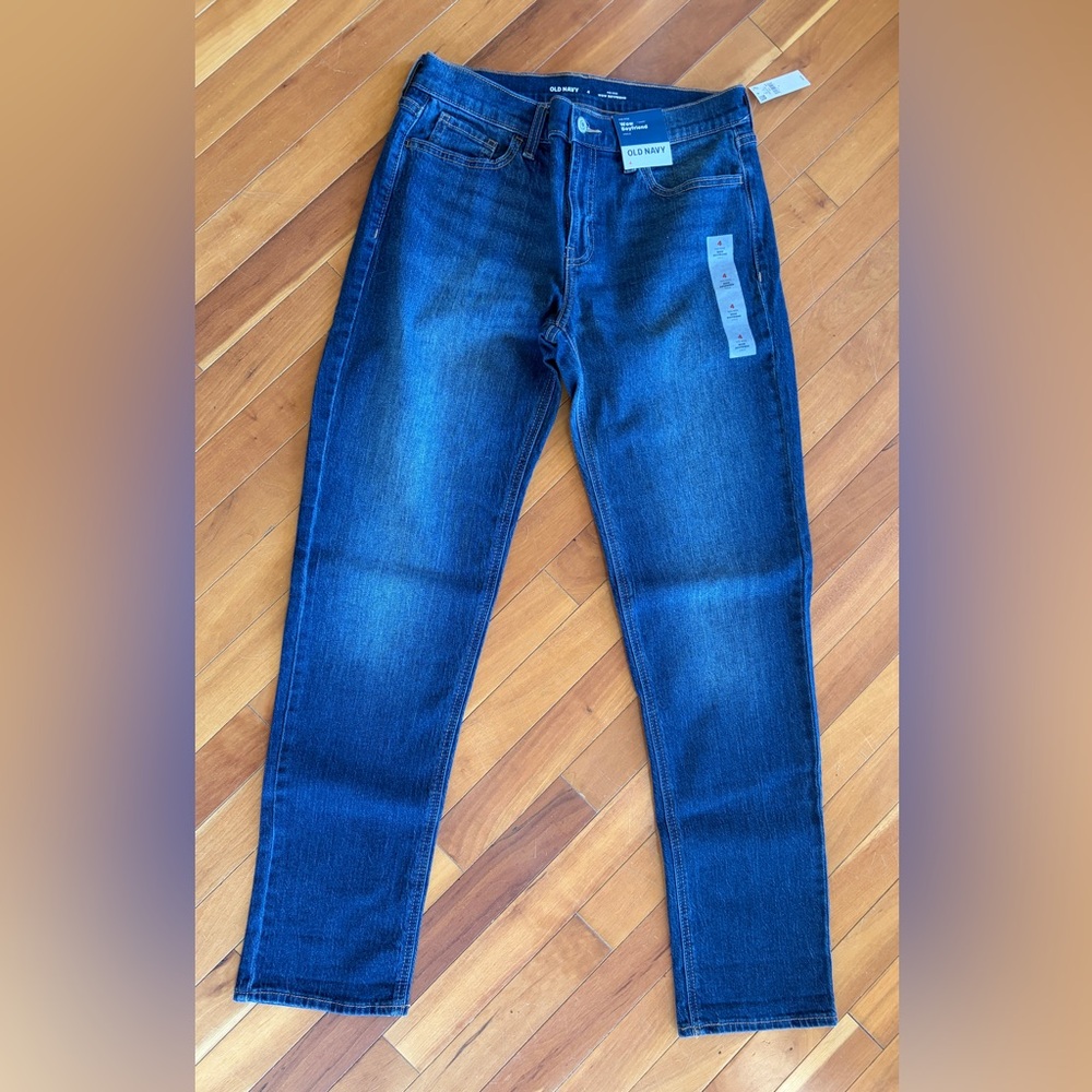NWT Old Navy Boyfriend Jeans size 4